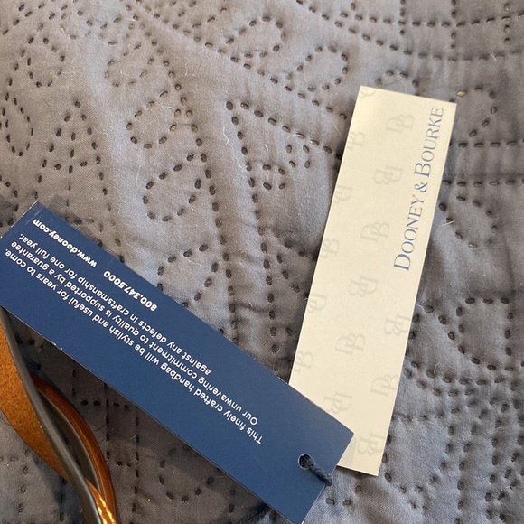 Dooney & Bourke cross body bag NWT - Picture 9 of 10